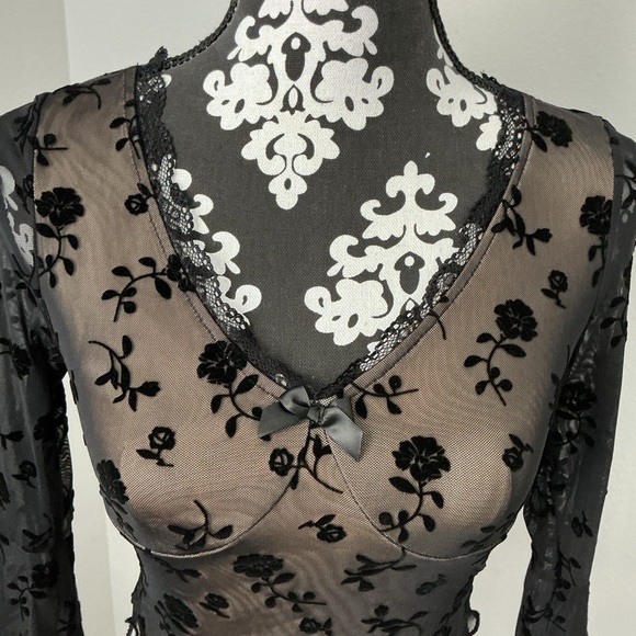 Floerns Black Floral Sheer Blouse - Picture 6 of 12